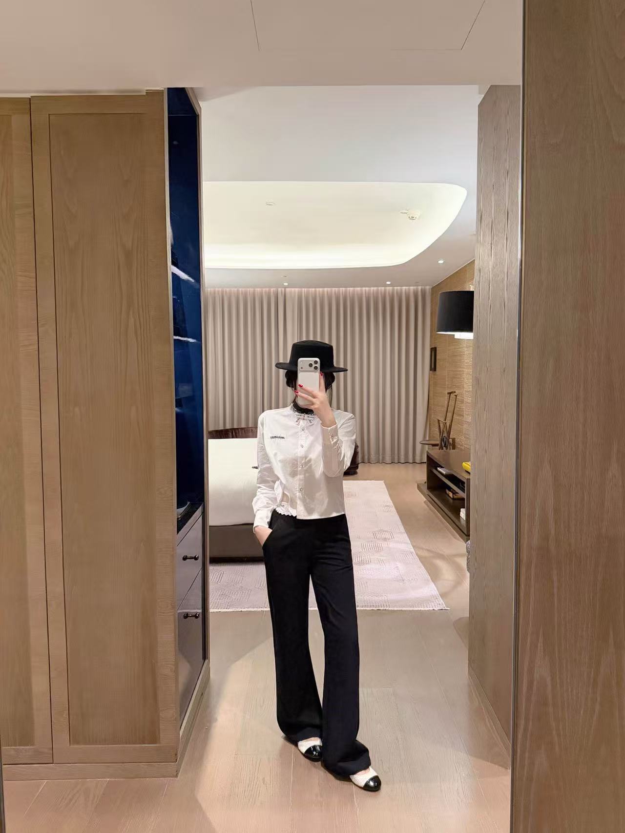 M1UM1U シャツ+フレアカジュアルパンツ ツーピースセット【50%割引+送料無料】