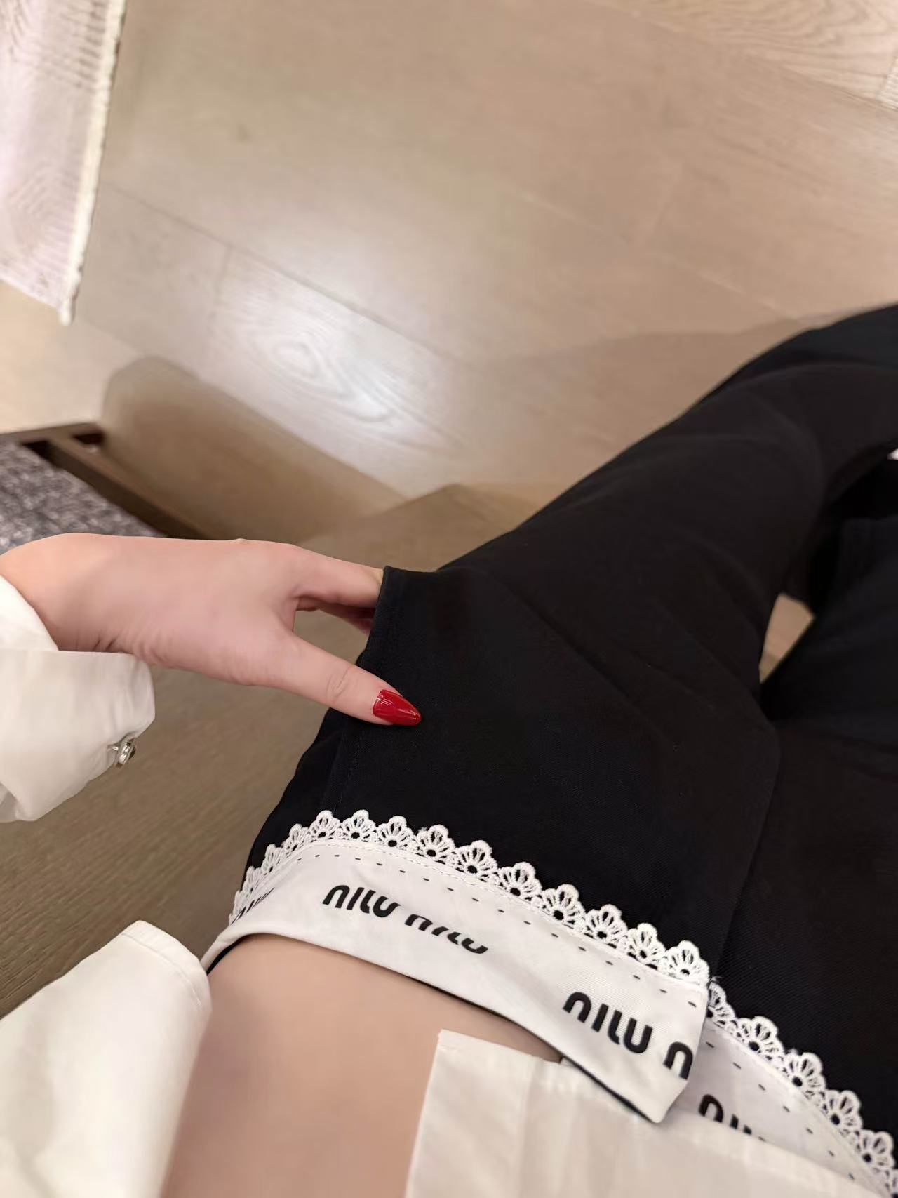 M1UM1U シャツ+フレアカジュアルパンツ ツーピースセット【50%割引+送料無料】