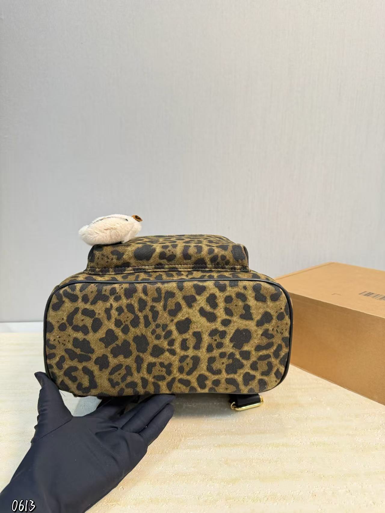 YSL レオパードプリント バックパック【50％割引+送料無料】