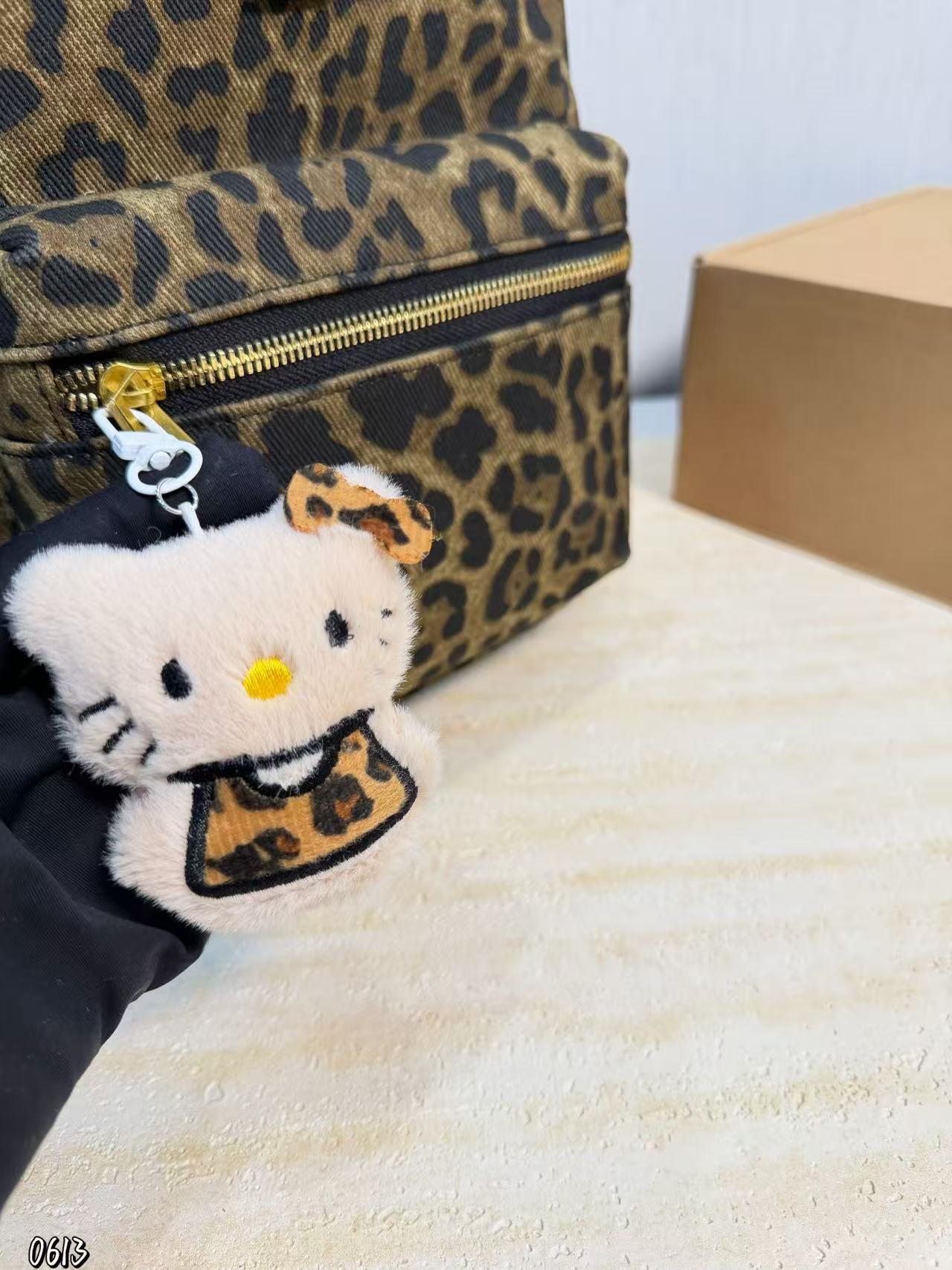 YSL レオパードプリント バックパック【50％割引+送料無料】