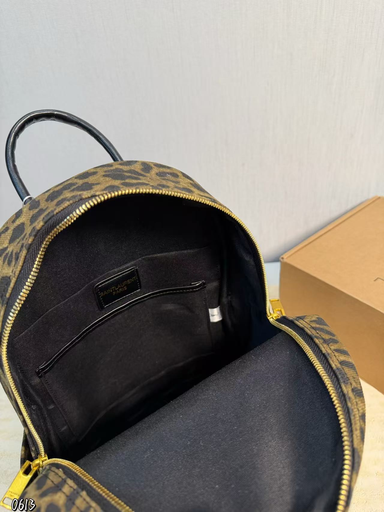 YSL レオパードプリント バックパック【50％割引+送料無料】