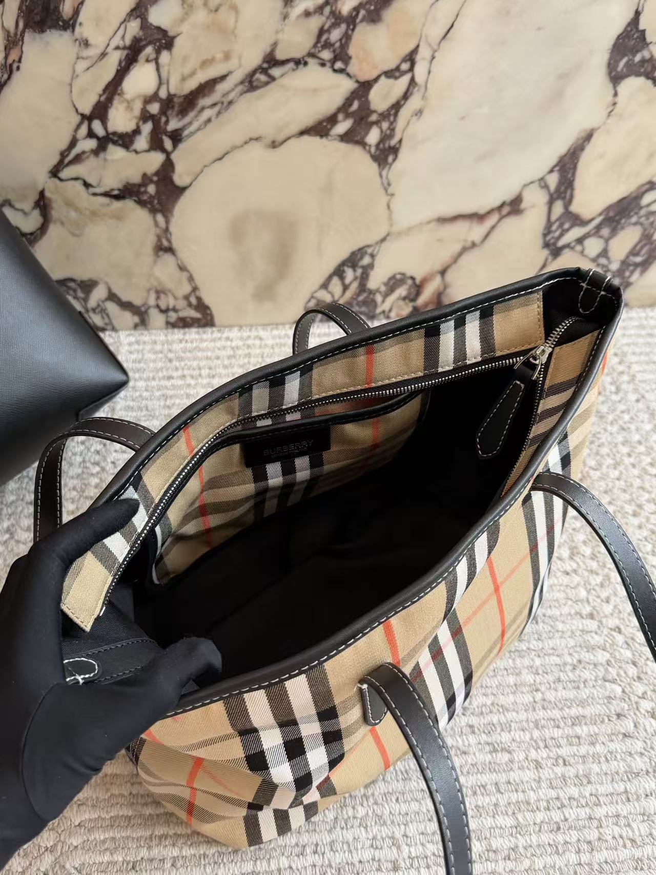 BUR8ERRYチェックトートバッグ【50％割引+送料無料】