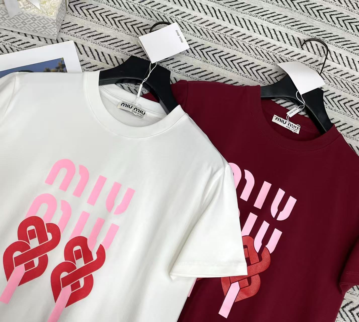 M1UM1U ハートレターTシャツ【50％割引+送料無料】