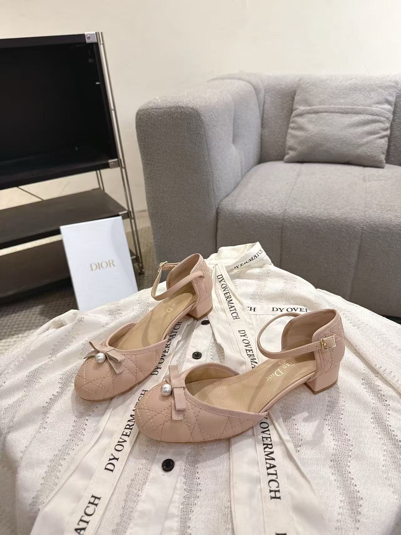 DIOR 高品質チェックパールローヒールシューズ【50％割引+送料無料】