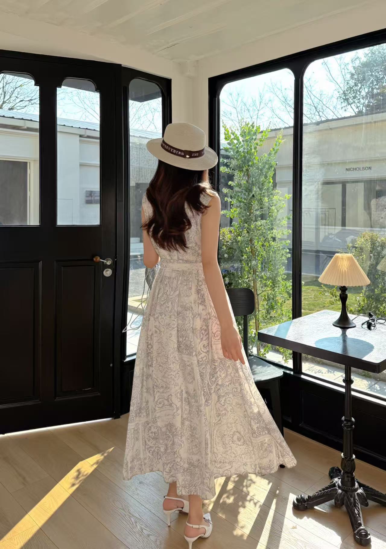 DIORの高品質ノースリーブプリントドレス【50％割引+送料無料】