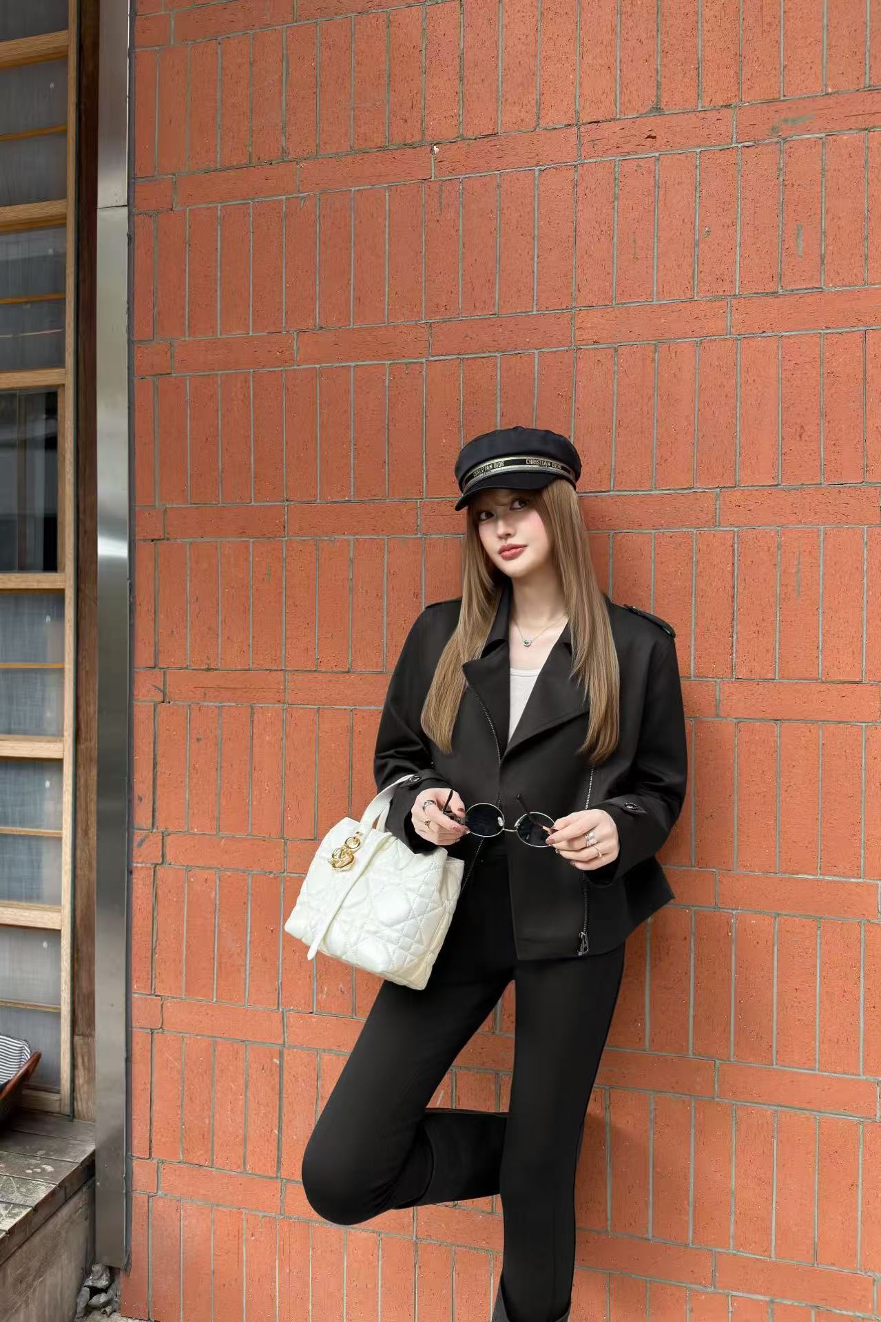 DIOR 高品質刺繍ビー ショートジャケット【50％割引+送料無料】