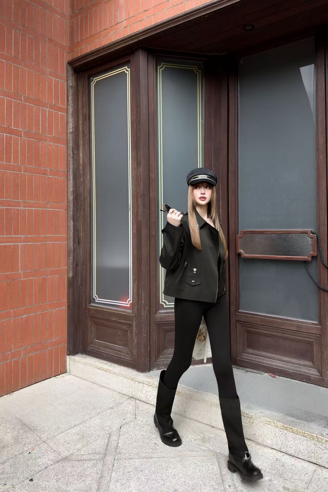 DIOR 高品質刺繍ビー ショートジャケット【50％割引+送料無料】