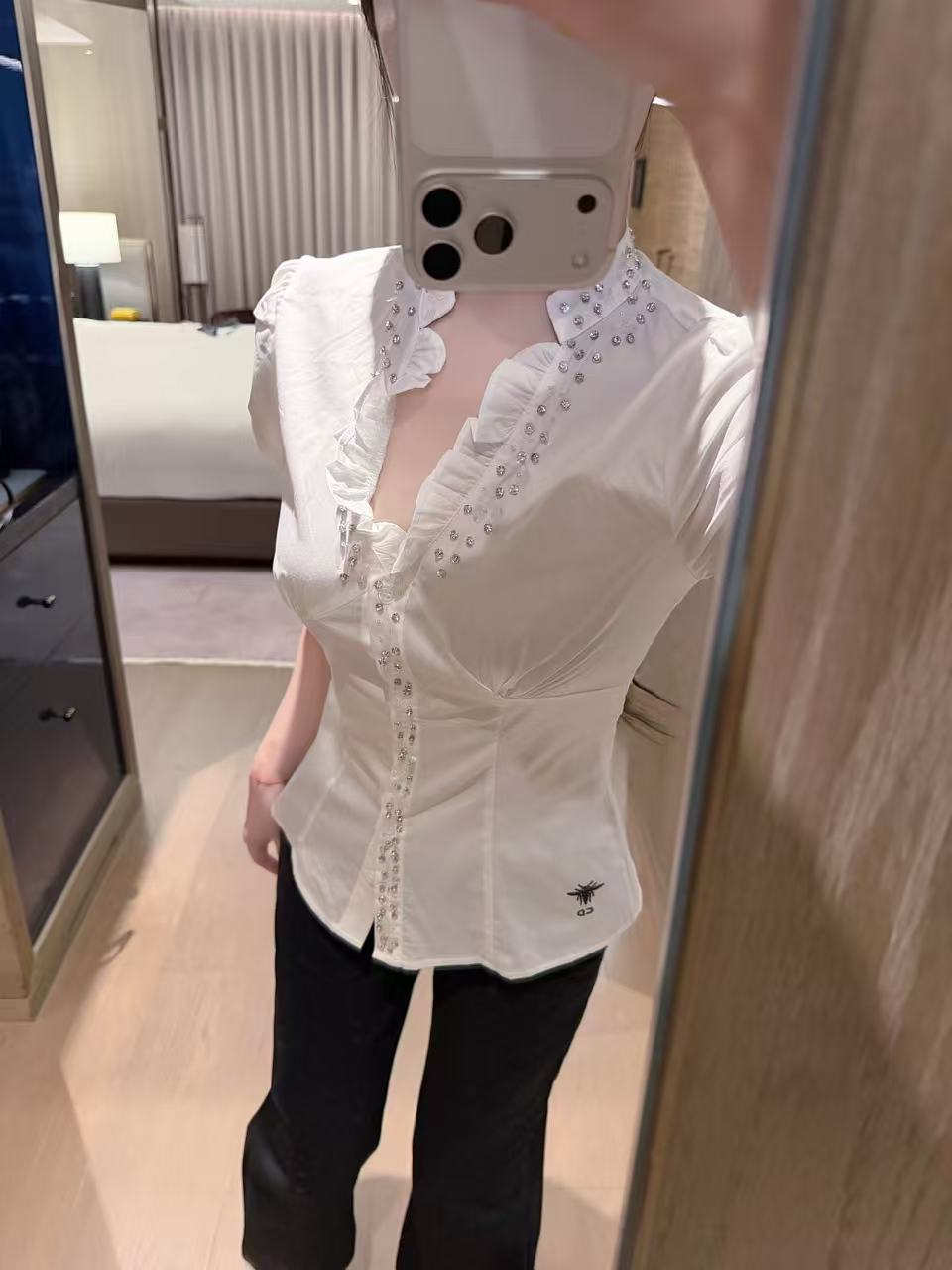 DIOR ビーズパフスリーブブラウス【50％割引+送料無料】