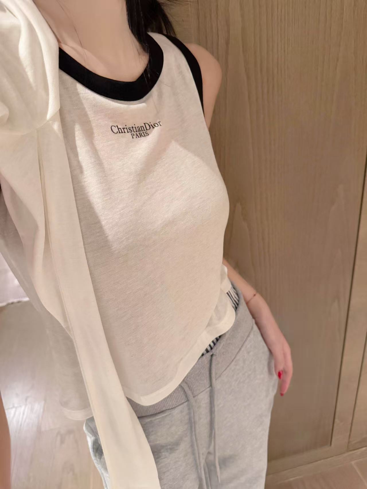 DIOR ウールベスト + カーディガン ツーピースセット【50％割引+送料無料】