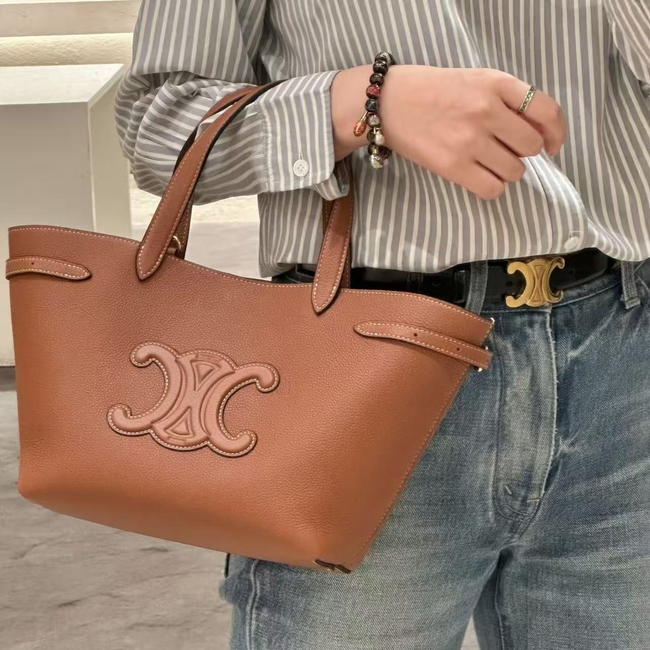 CEL1NE 凱旋門ハンドバッグ【50%割引+送料無料】