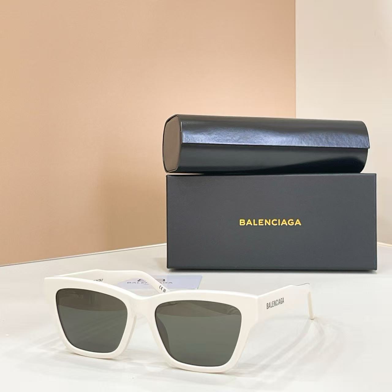 BALENC1AG レターサングラス【50％割引+送料無料】