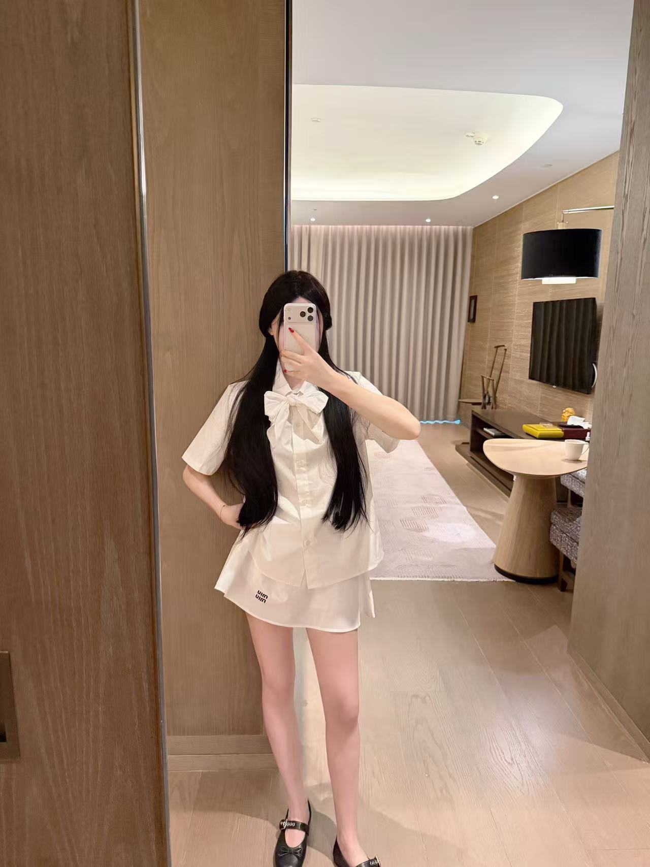 M1UM1U シャツ+スカート ツーピースセット【50%割引+送料無料】