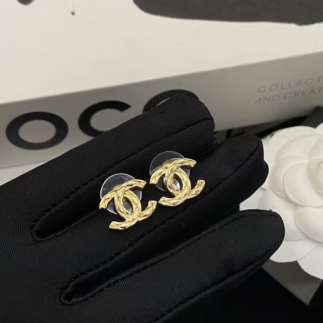 CHANE1 ダブルC イヤリング【50%割引+送料無料】