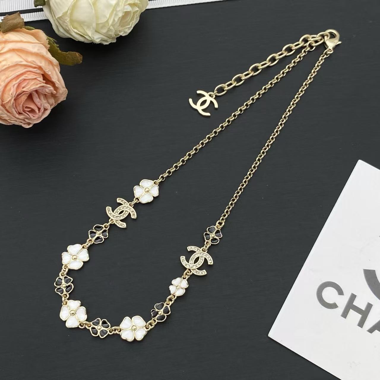 CHANE1 フローラル ダブルC ネックレス【50％割引+送料無料】