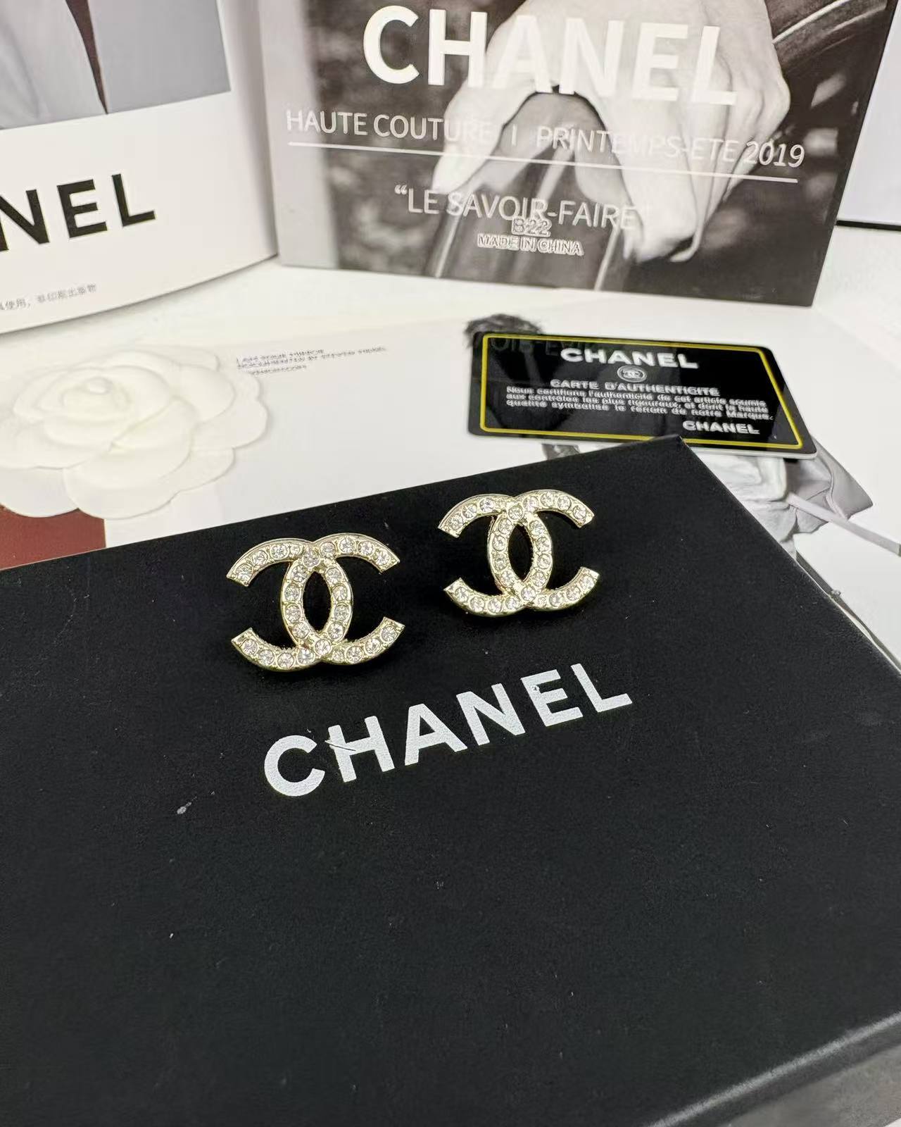 CHANE1 ダブルC ダイヤモンドスタッドピアス【50%割引+送料無料】