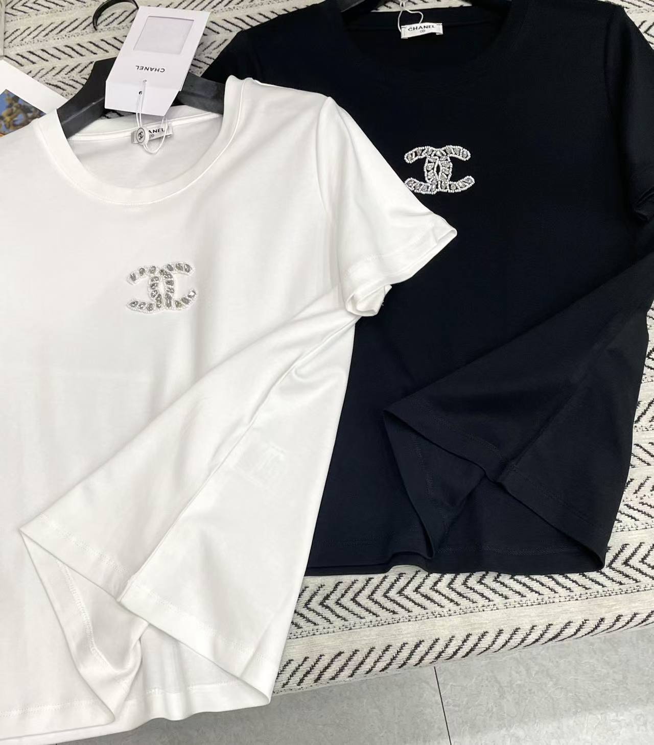 CHANE1 シンプルダブルCダイヤモンドTシャツ【50％割引+送料無料】