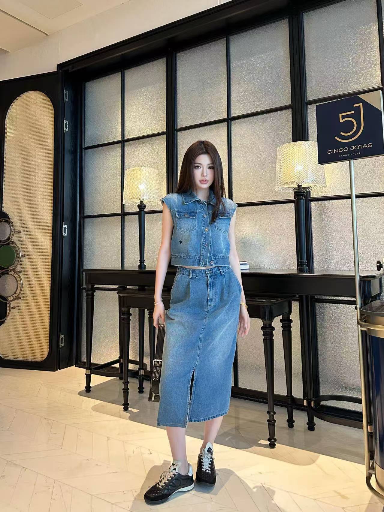 DIOR上質デニム ベスト＆スカート 2点セット【50％割引+送料無料】