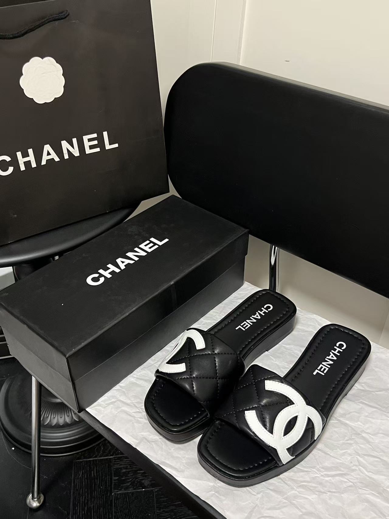 CHANE1 ダブルC フラットシューズ【50％割引+送料無料】
