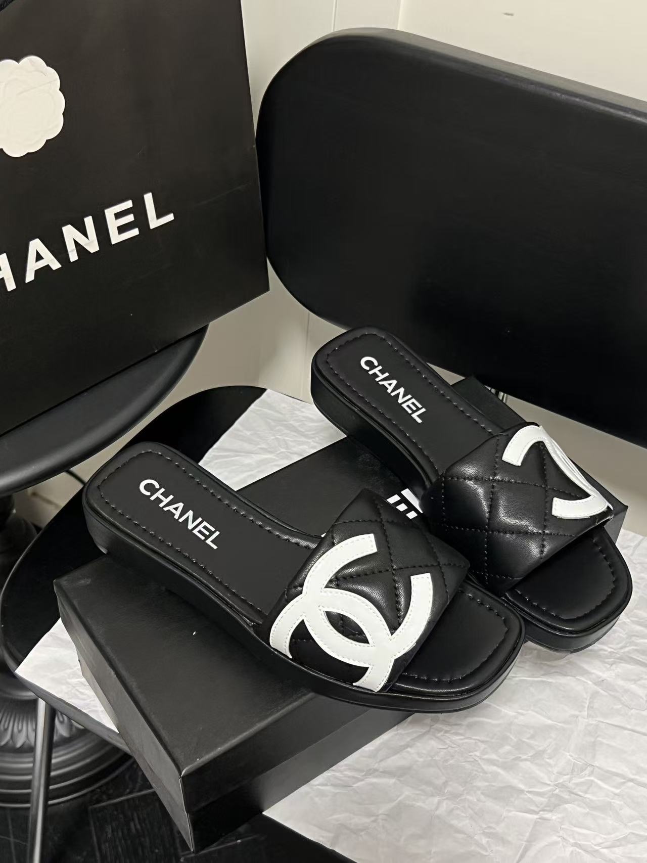 CHANE1 ダブルC フラットシューズ【50％割引+送料無料】