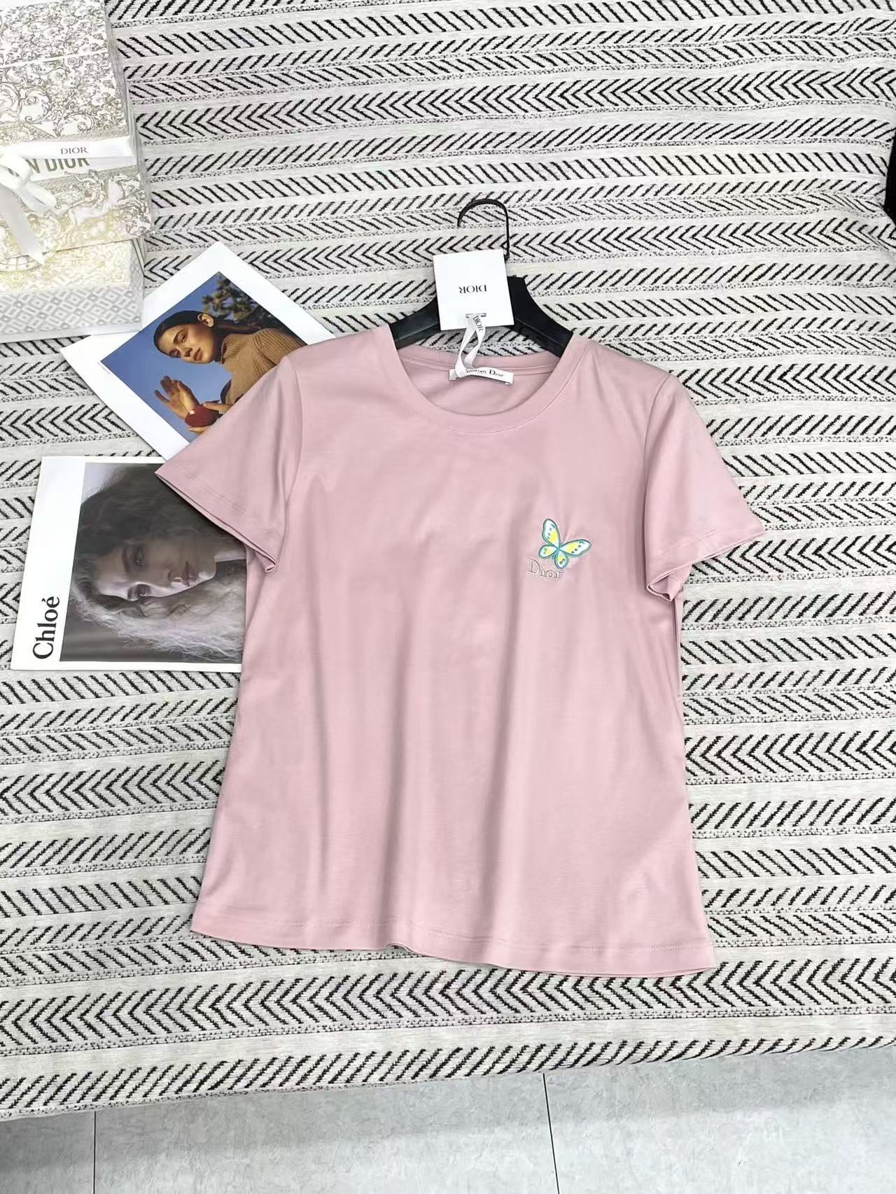 DIOR 蝶の刺繍入りレタリングTシャツ【50%割引+送料無料】