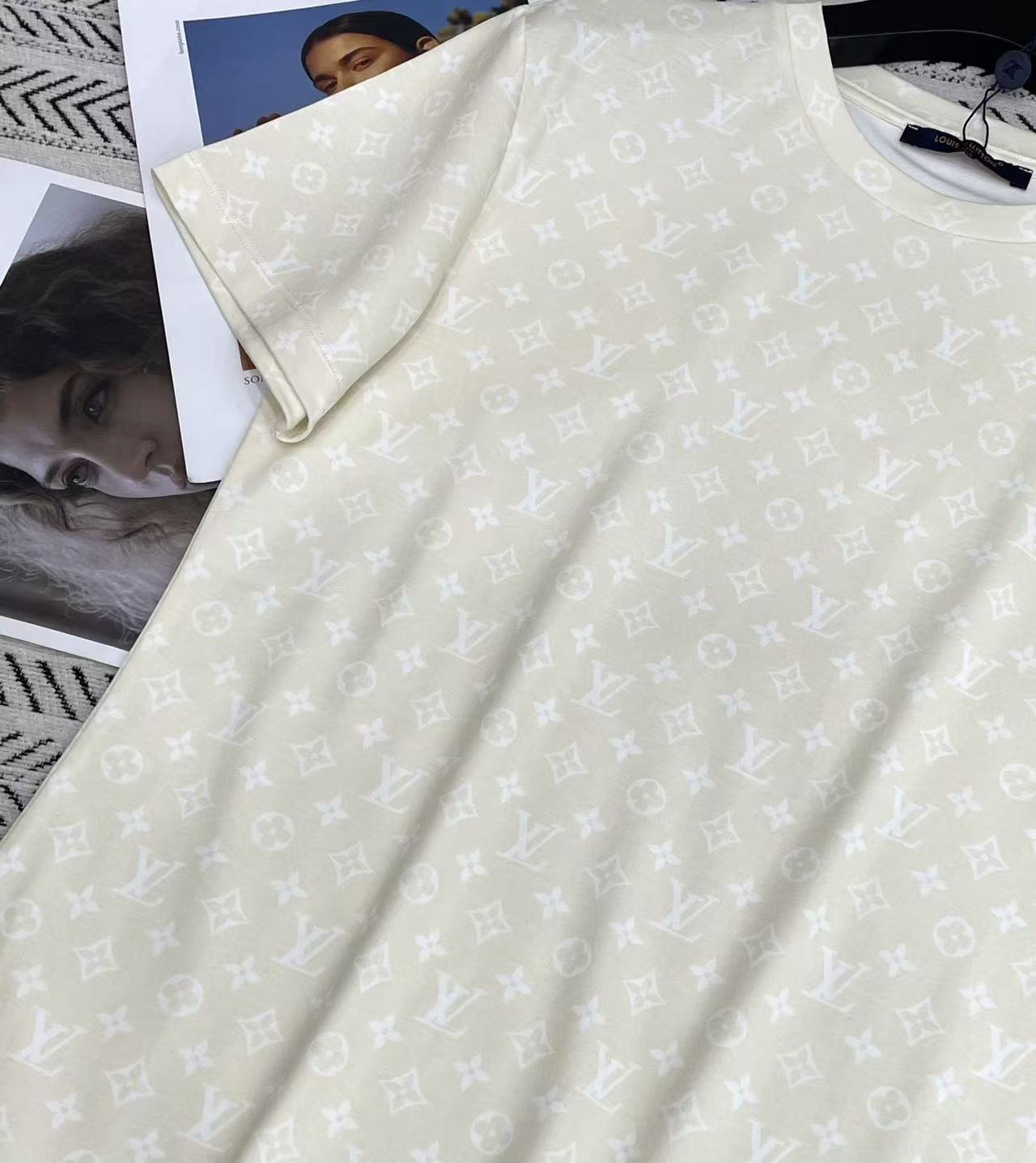 LVプリントTシャツ【50%割引+送料無料】