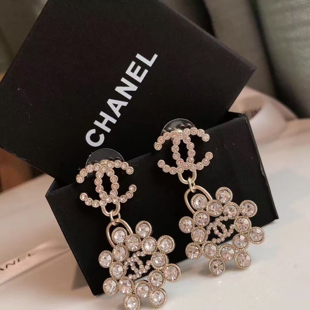 CHANE1 ダブルC ダイヤモンドスタッドピアス【50％割引+送料無料】