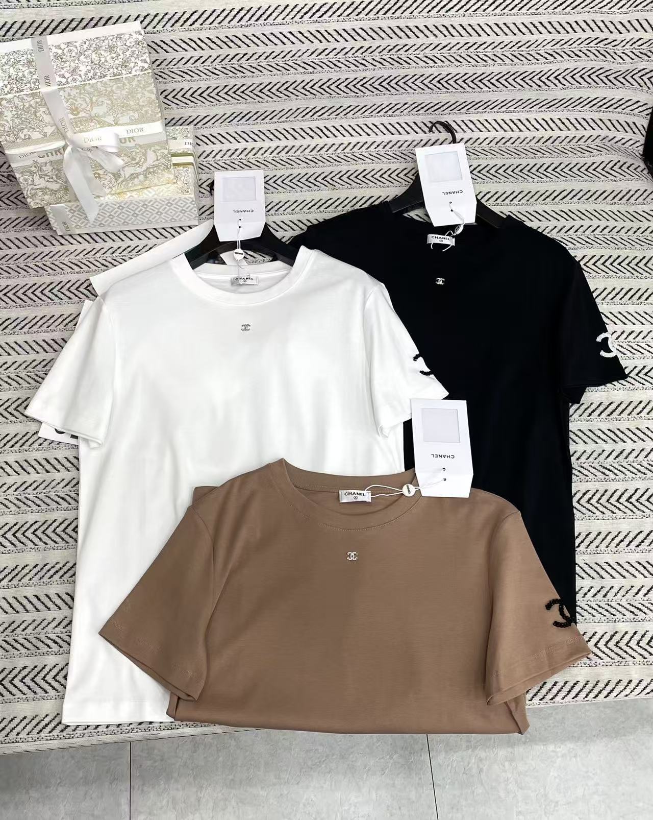 CHANE1 シンプルダブルC Tシャツ【50％割引+送料無料】
