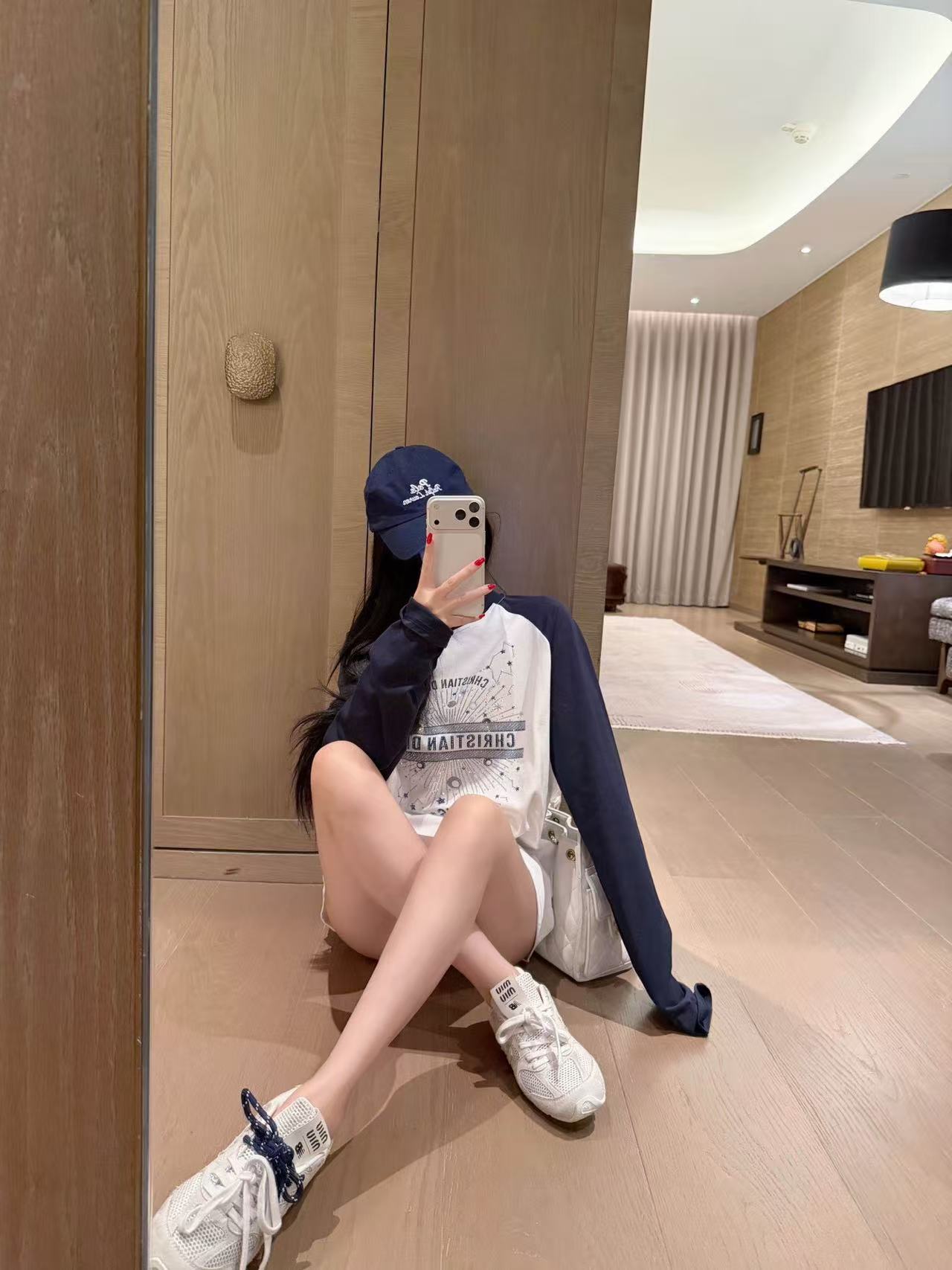 DIOR カラーブロック レタリング 長袖Tシャツ【50％割引+送料無料】