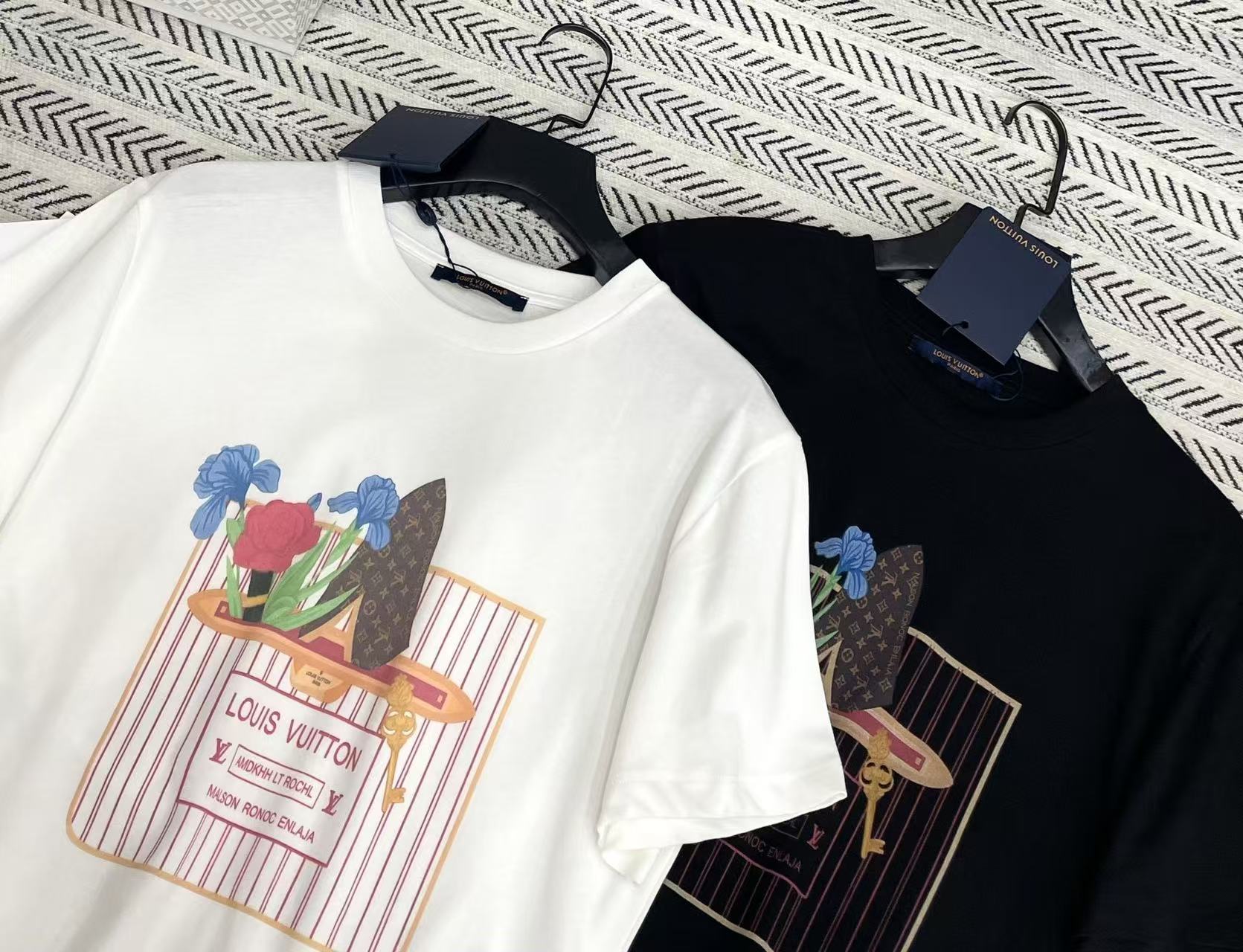 LV フラワーバッグ&レタリングTシャツ【50%割引+送料無料】