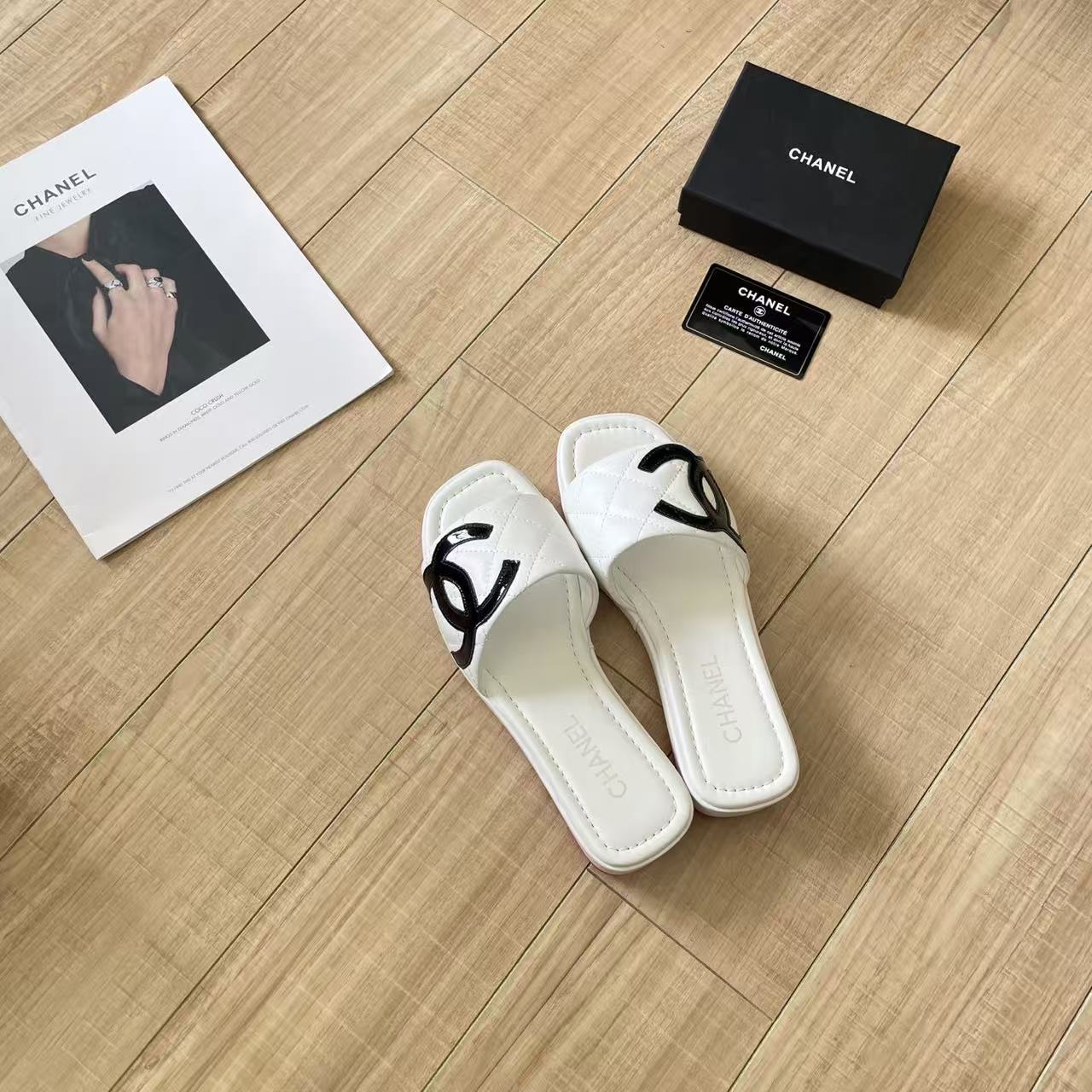 CHANE1 シンプルダブルCスリッパ【50％割引+送料無料】