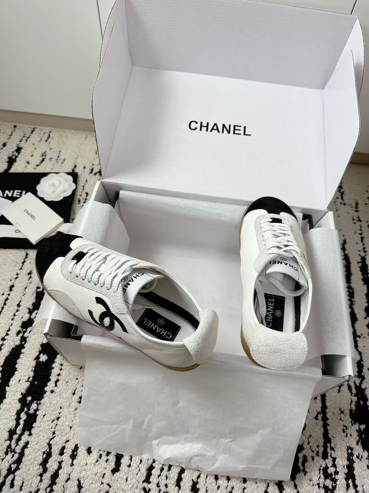 CHANEL 高品質 ダブルC カジュアルシューズ【50％割引+送料無料】