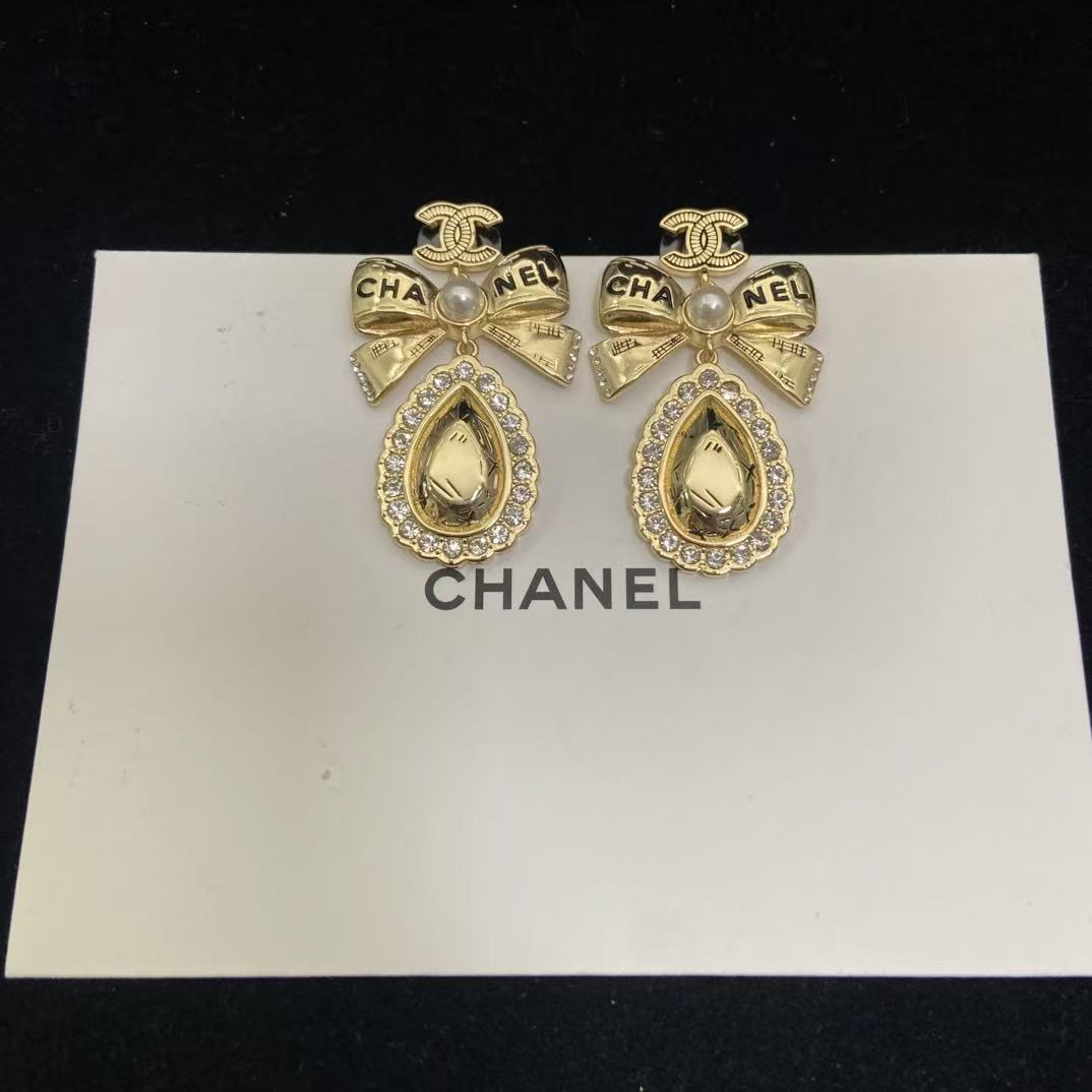 CHANE1 パールダブルCスタッドピアス【50%割引+送料無料】