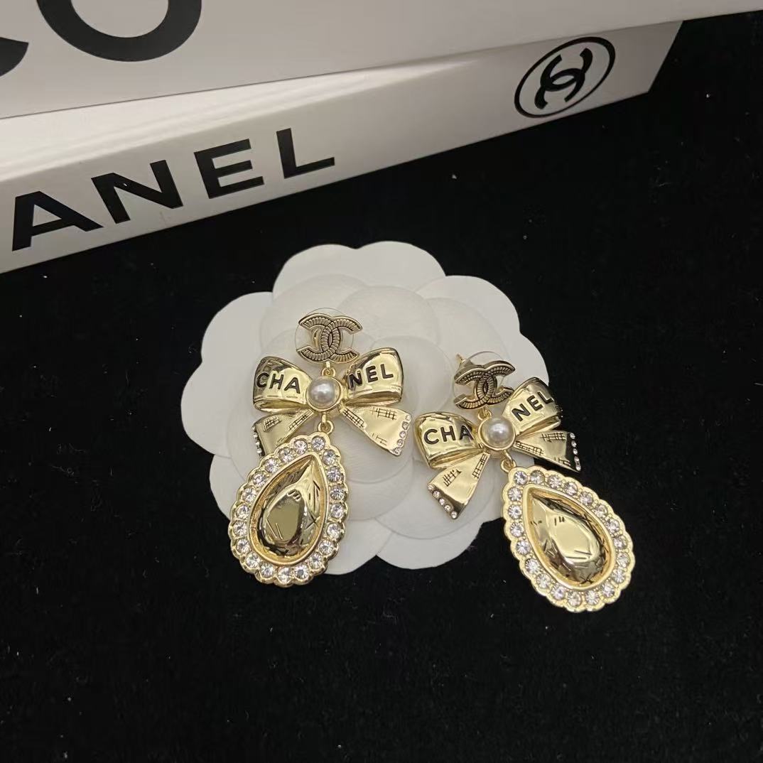 CHANE1 パールダブルCスタッドピアス【50%割引+送料無料】