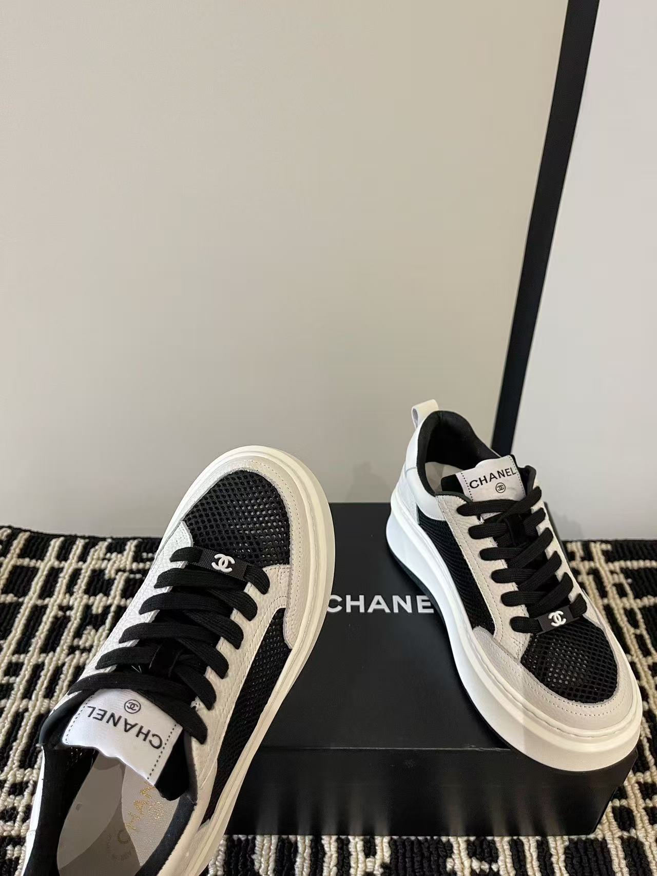 CHANE1 高品質 プラットフォーム・カットアウト・カジュアルシューズ【50％割引+送料無料】