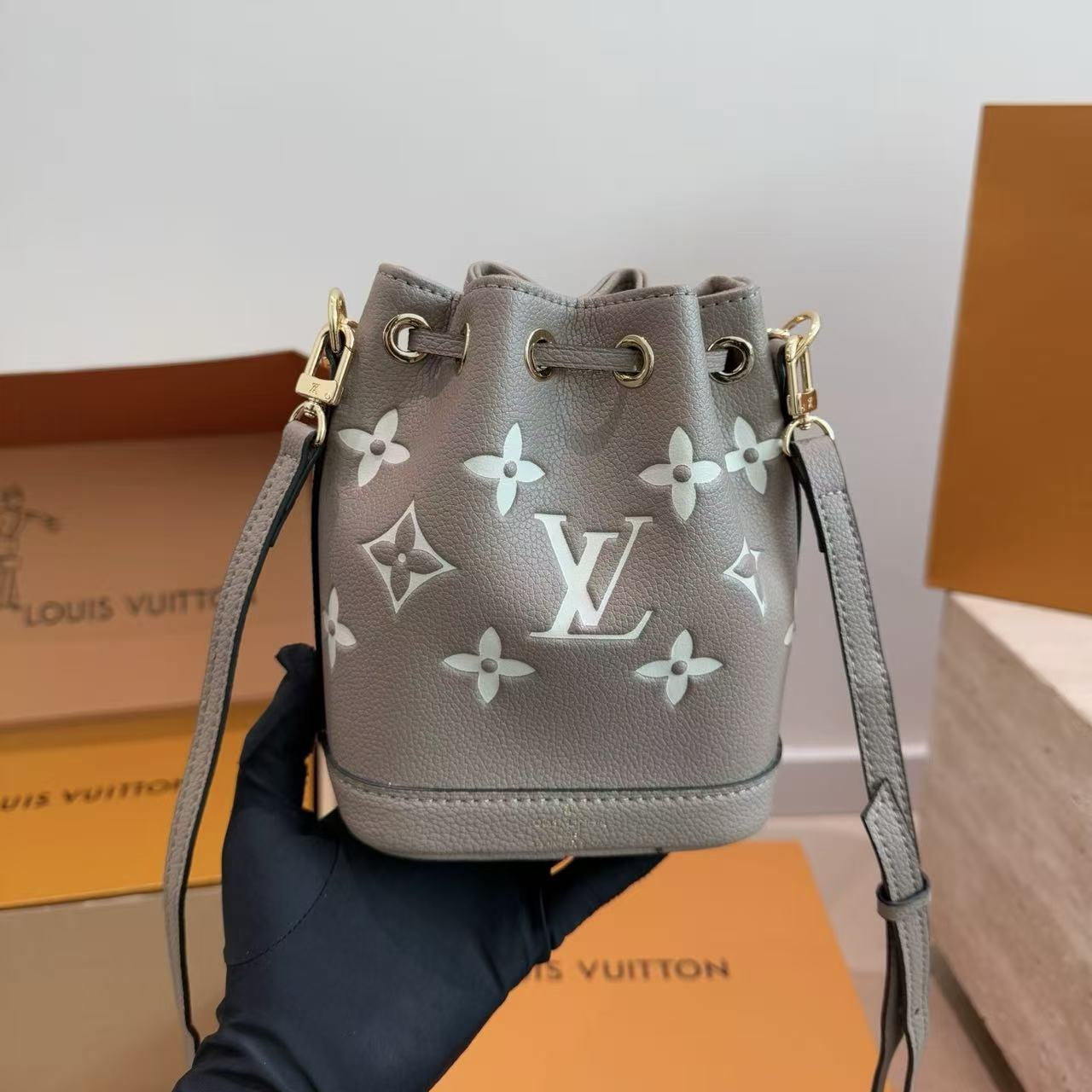 LV四つ葉のクローバー バケットバッグ【50％割引+送料無料】