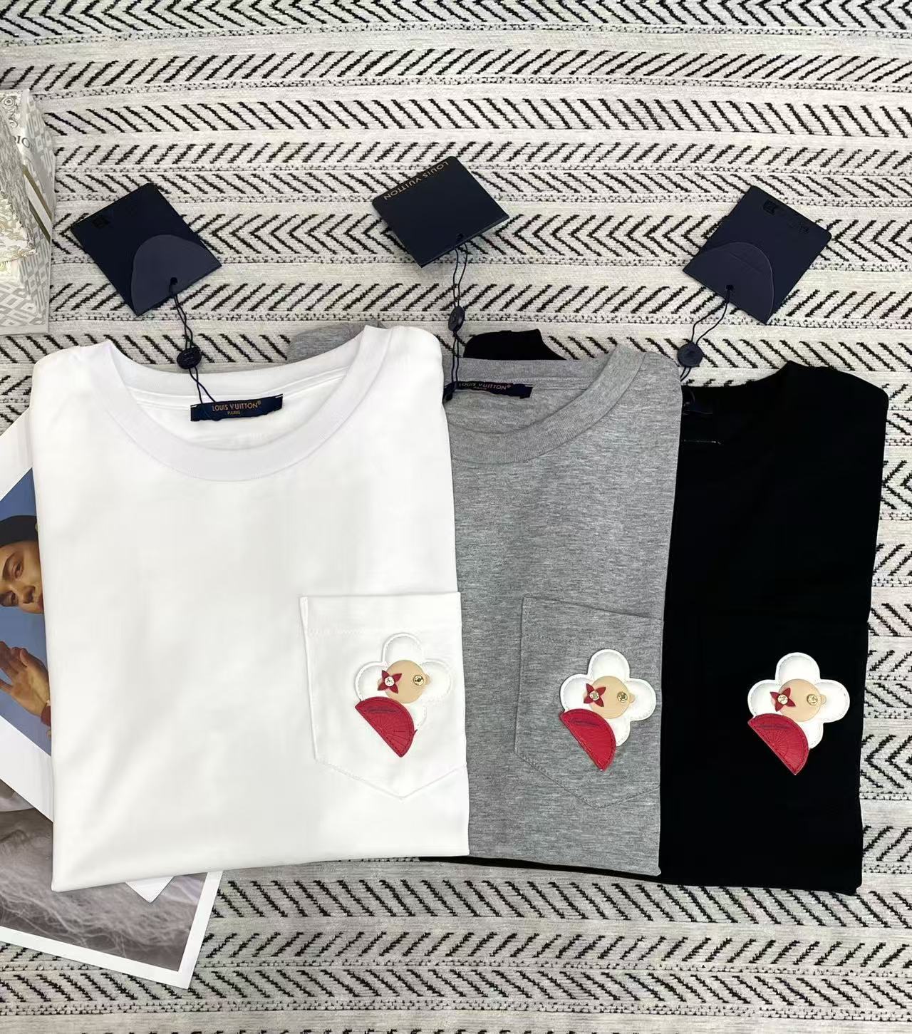 LV 四つ葉のクローバー ポケットTシャツ【50%割引+送料無料】