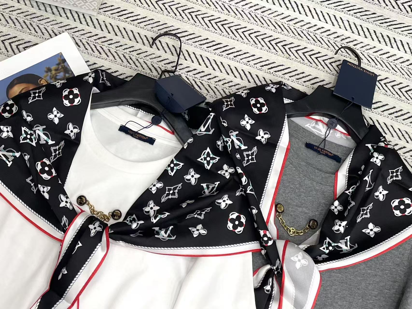 LV チェーンスカーフ Tシャツ【50%割引+送料無料】