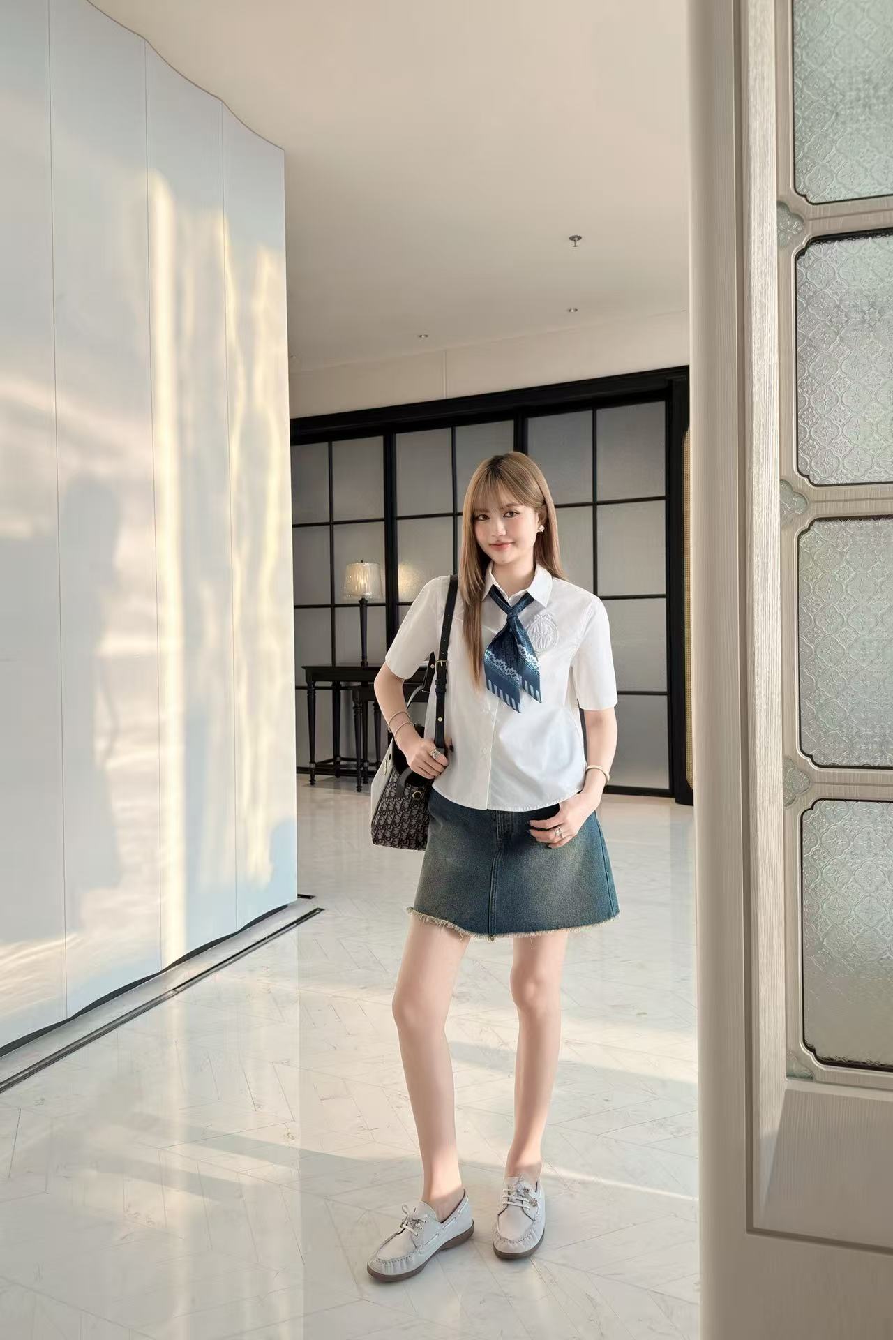 DIOR タイ付き刺繍シャツ【50％割引+送料無料】