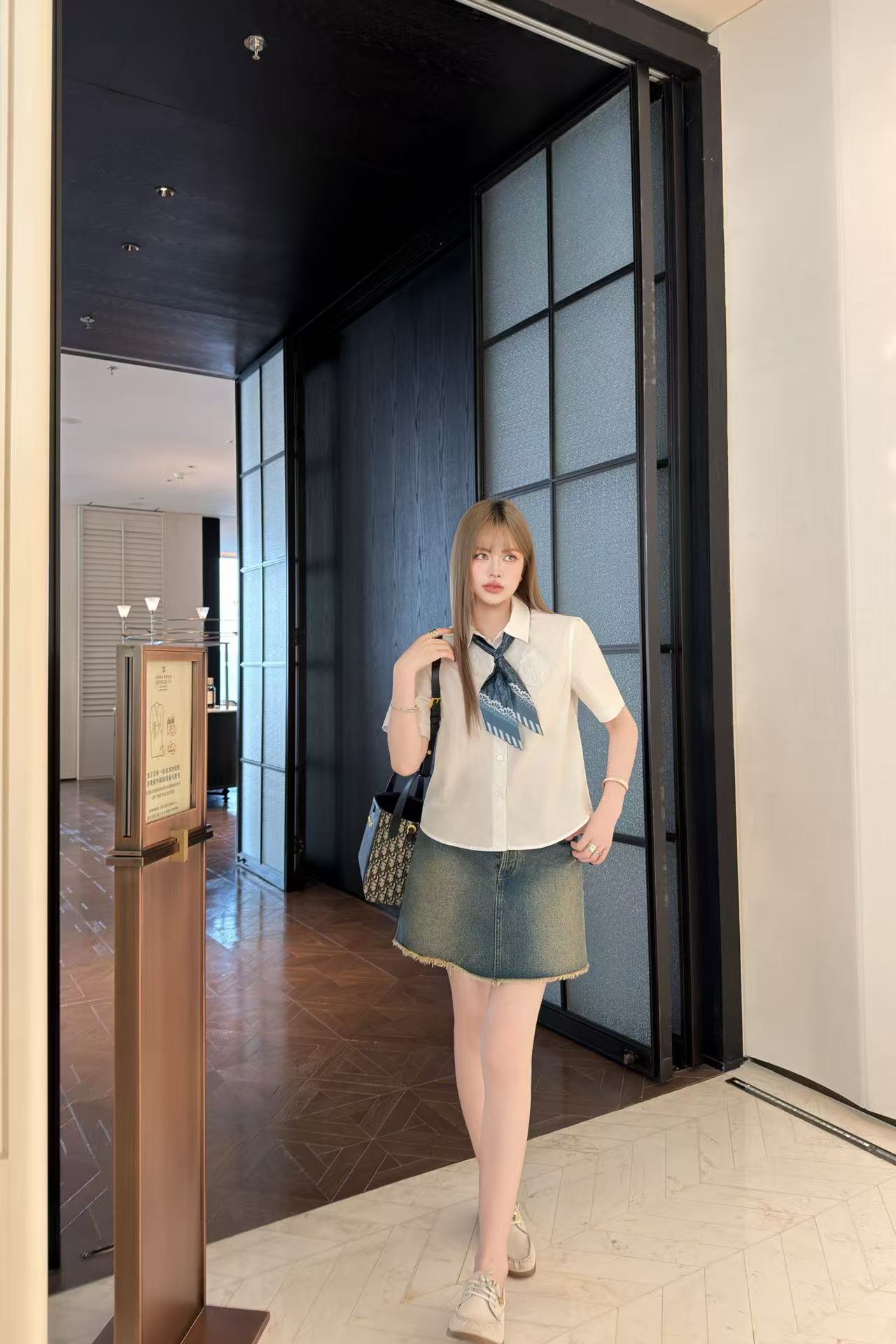 DIOR タイ付き刺繍シャツ【50％割引+送料無料】