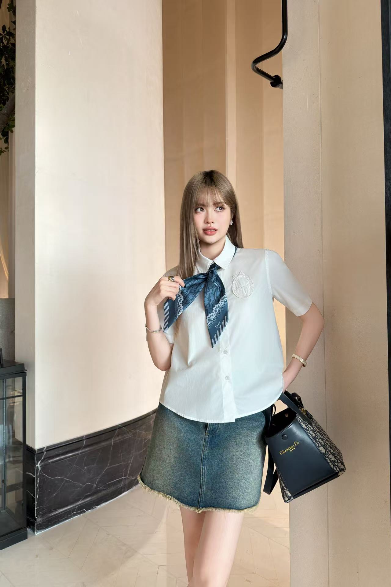 DIOR タイ付き刺繍シャツ【50％割引+送料無料】