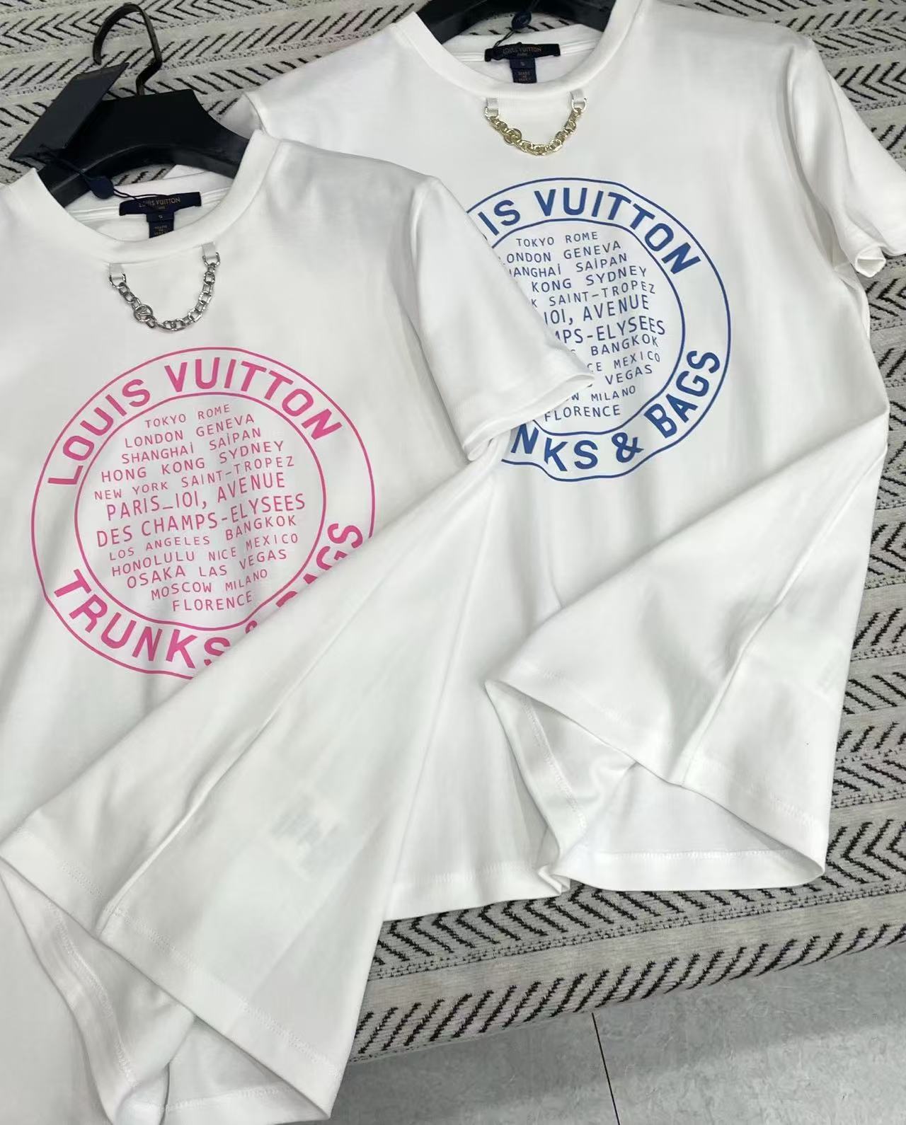 LVレターチェーンTシャツ【50％割引+送料無料】
