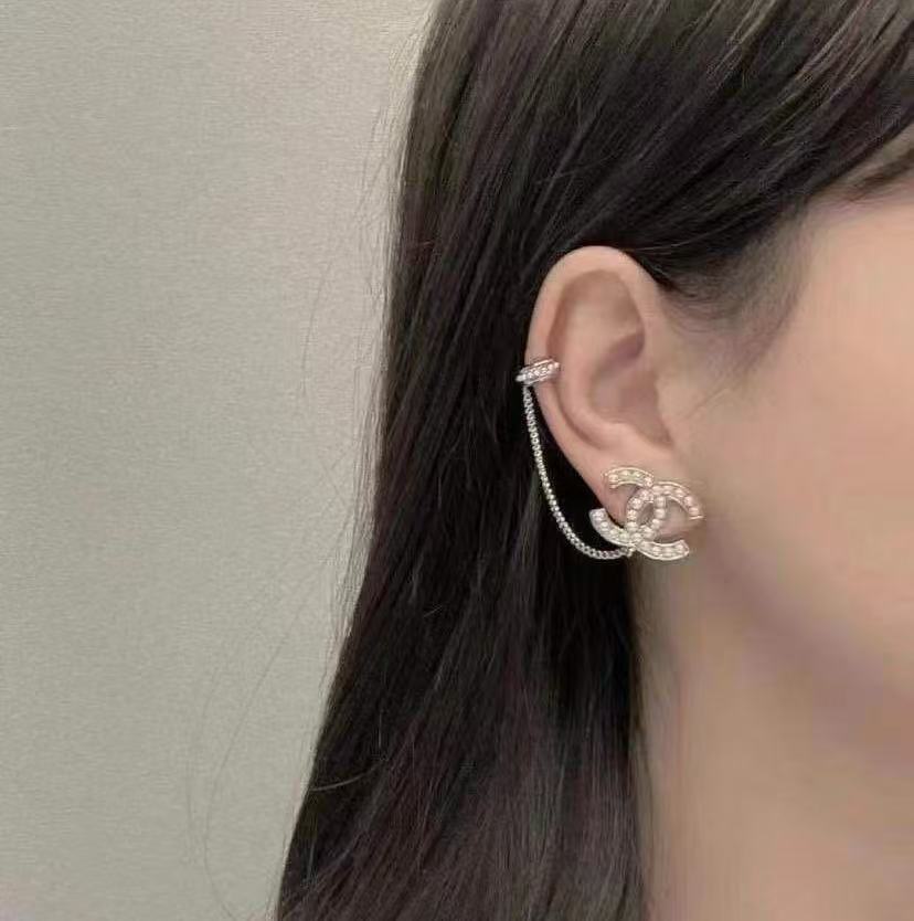 CHANE1 ダブルCパールチェーンスタッドピアス【50%割引+送料無料】