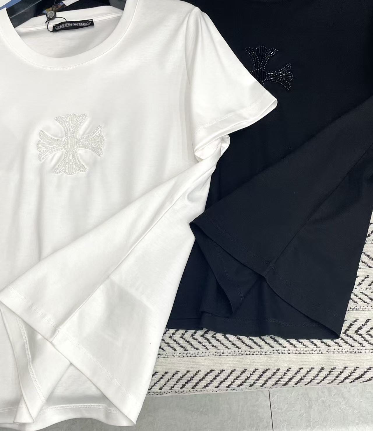 Chr0me Hearts ビーズロゴTシャツ【50%割引+送料無料】