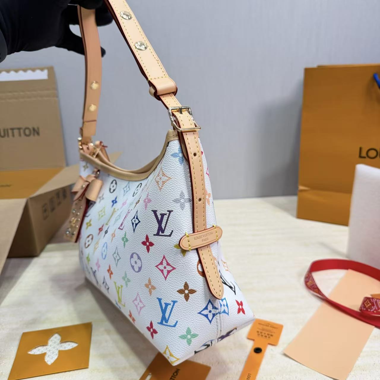 LV Carryallプリント柄の脇下バッグ【50%割引+送料無料】