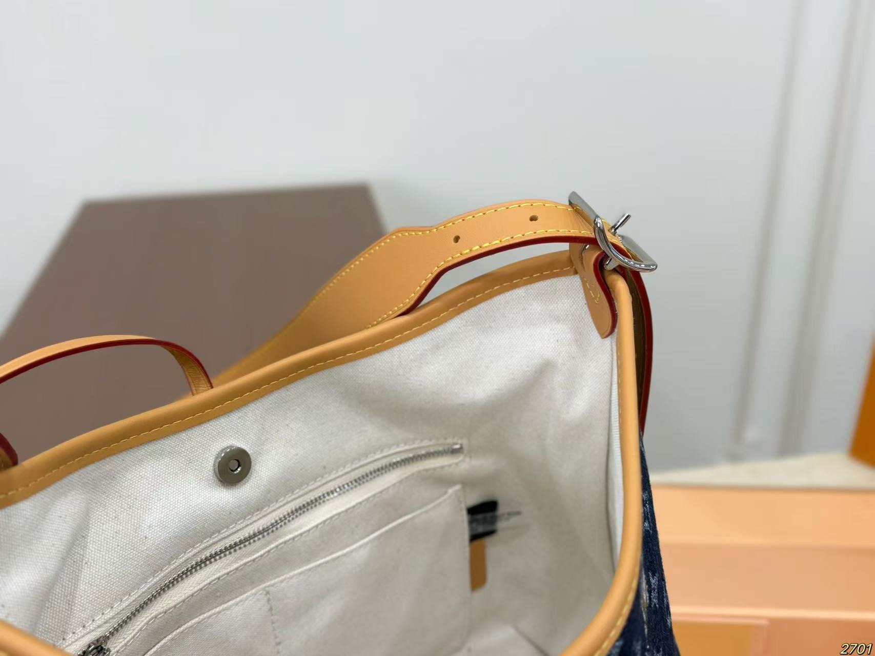 LV Capucinesデニムショッピングバッグ【 50%割引+送料無料】