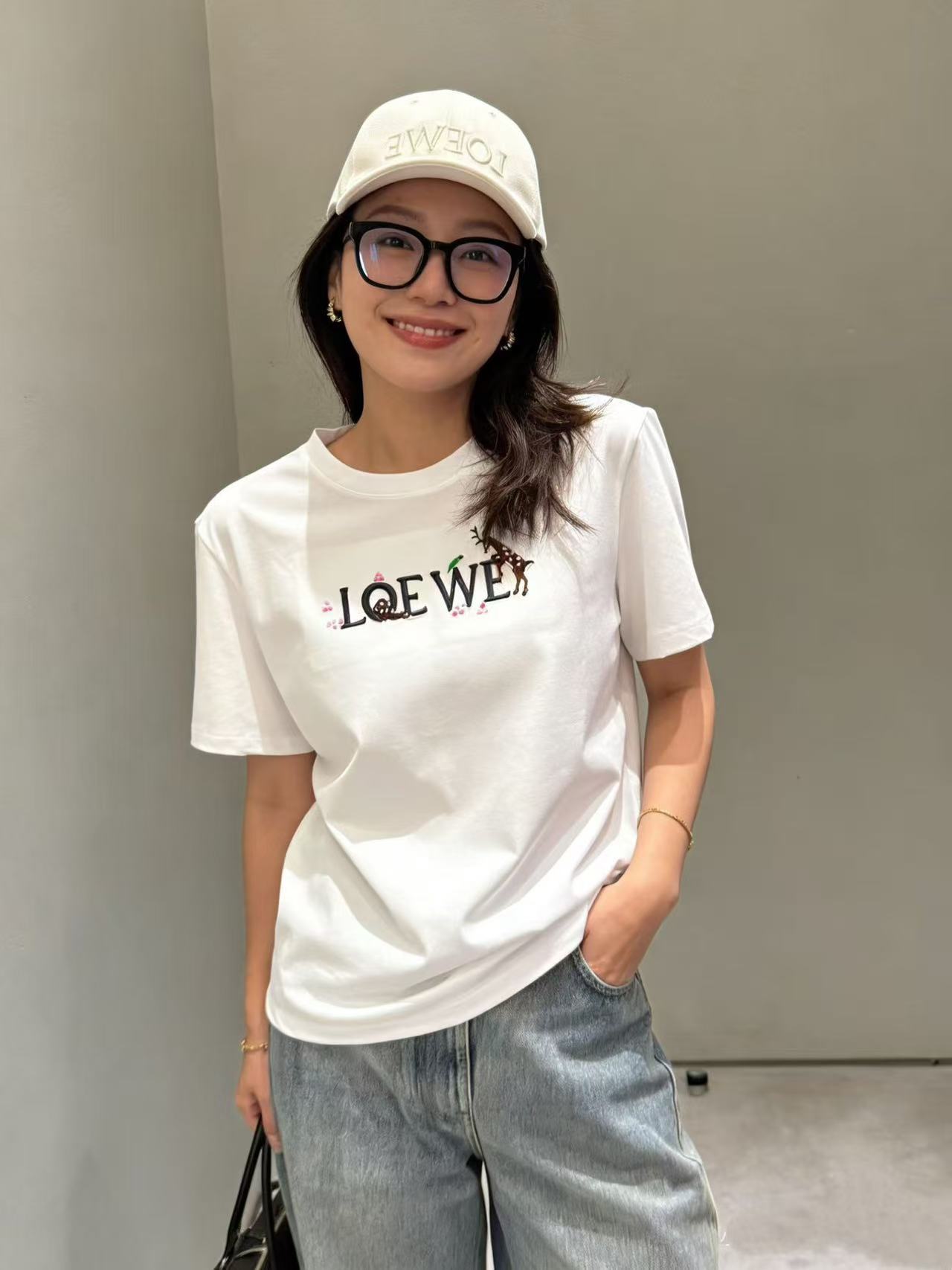 L0WEW 刺繍入りカタツムリと鹿の文字Tシャツ【50％割引+送料無料】