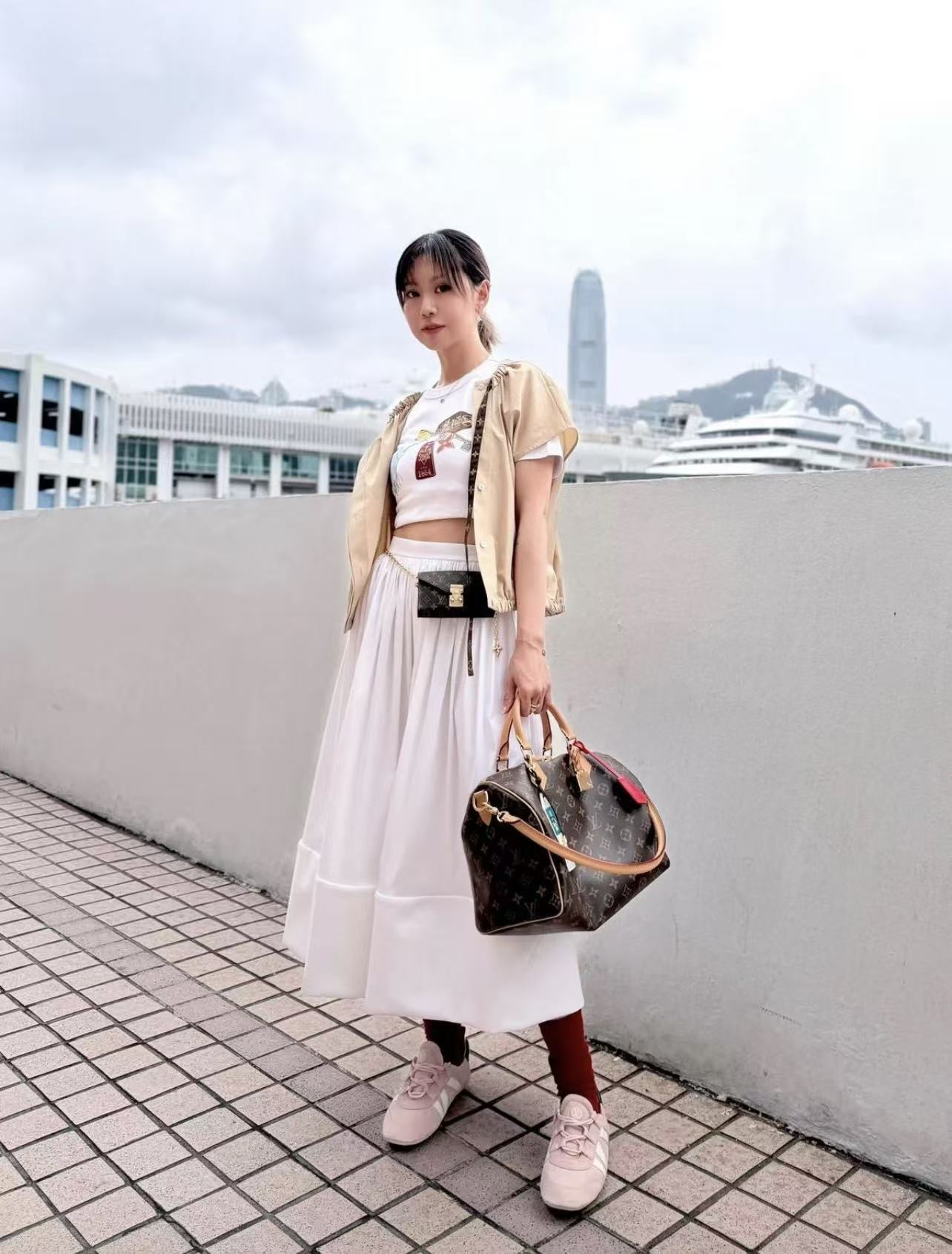LV 高品質レースアップカジュアルシューズ【50%割引+送料無料】