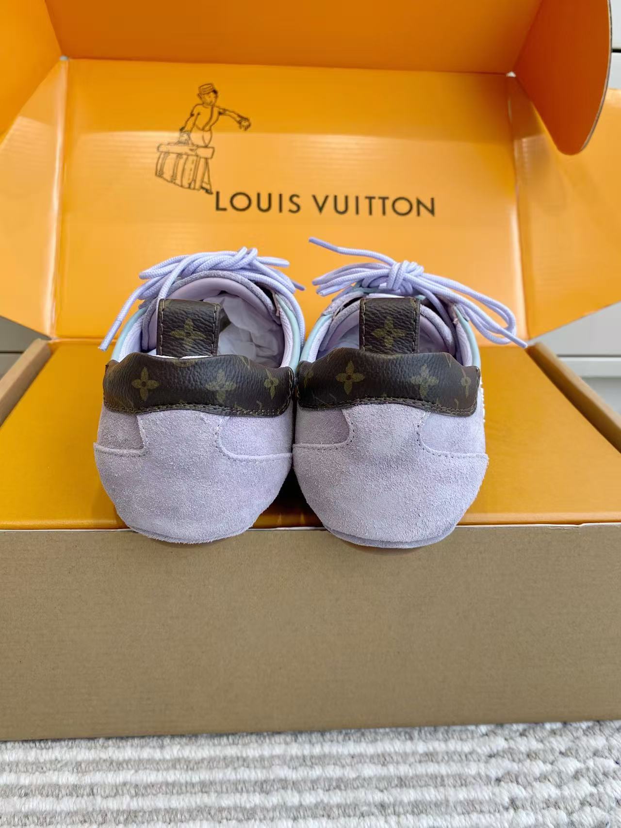 LV 高品質レースアップカジュアルシューズ【50%割引+送料無料】