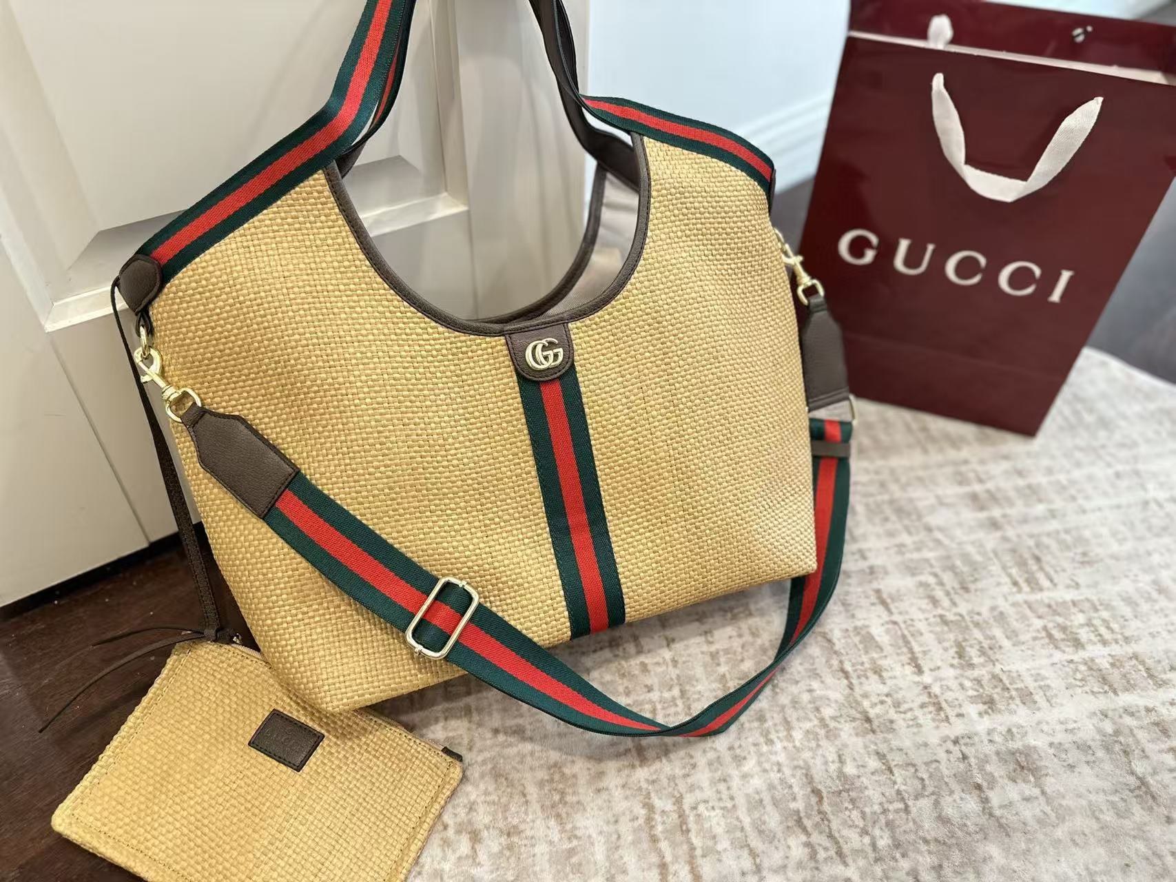 GUCCI ストロートートバッグ【50％割引+送料無料】