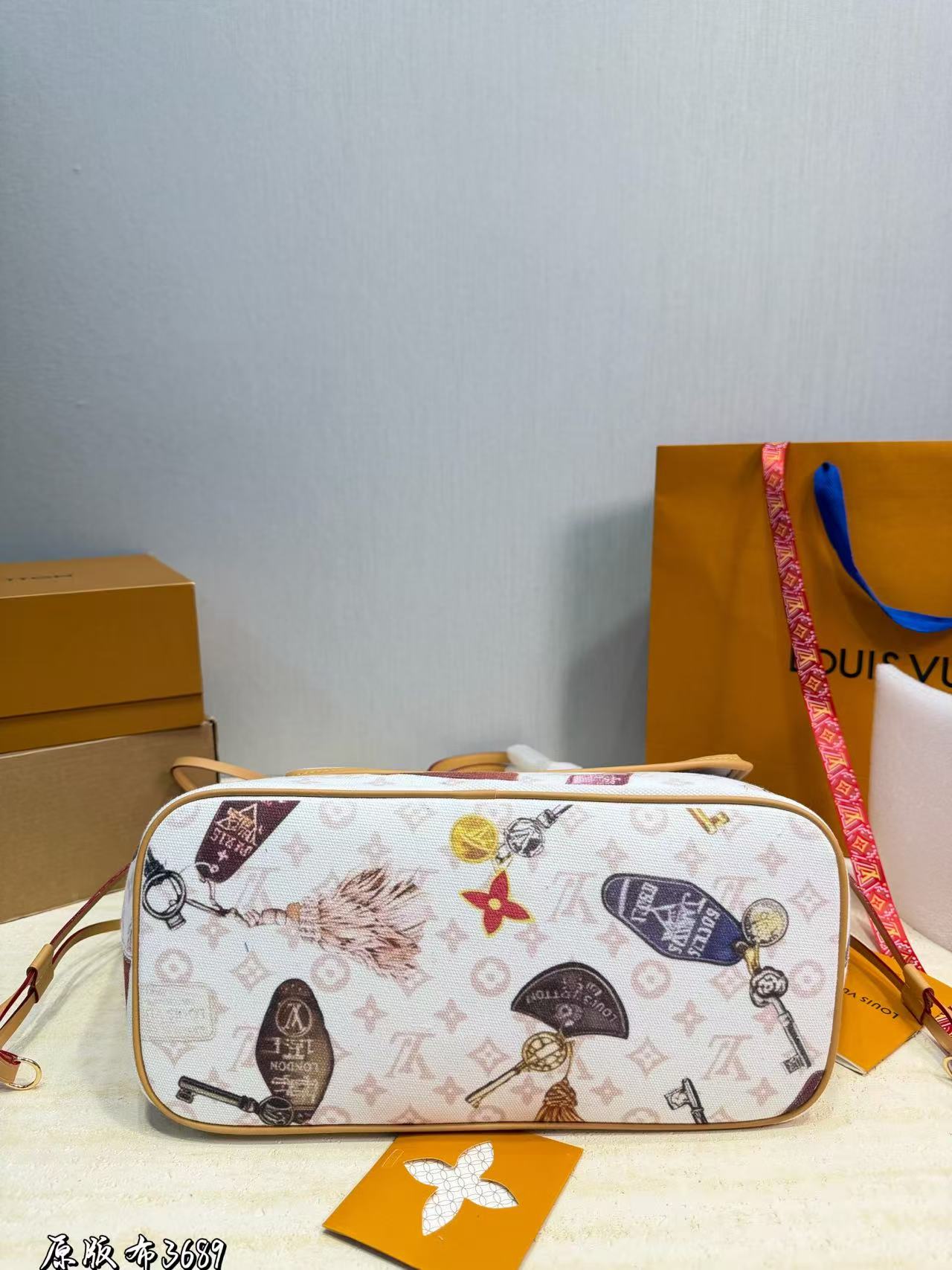 LV Neverfullショッピングバッグ【50％割引+送料無料】